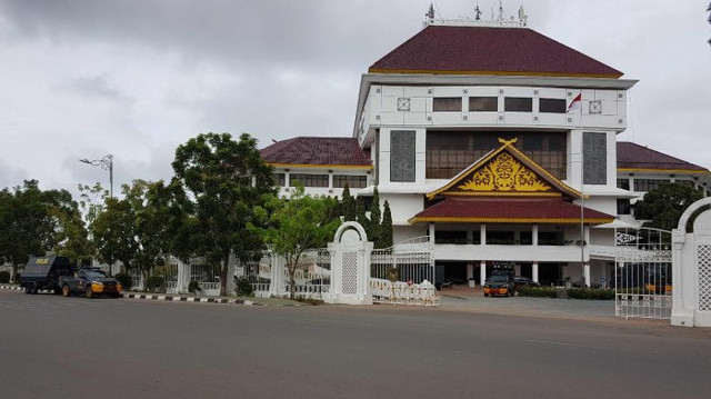 https://bagperencanaankeuangan.batam.go.id/wp-content/uploads/sites/88/2020/05/kantor-walikota-batam_20181031_105240.jpg