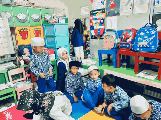 Agustina Azkia Tunnisa, Mahasiswa Program Studi Pendidikan Guru Pendidikan Anak Usia Dini, Universitas Negeri Yogyakarta (UNY), Yogyakarta. (Foto: istimewa)