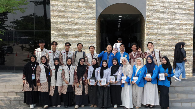 Gambar diambil dari foto pribadi ketika di kampus UNPAM serang