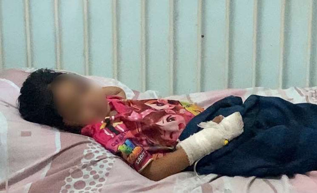 Anak alami Ispa dirawat di Rumah Sakit Ratu Zalecha Martapura, Kalimantan Selatan. Foto: Dok. Istimewa