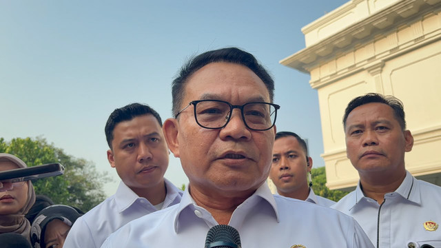 Menkopolkam Dudung Abdurrahman di Komplek Istana Kepresidenan, Jakarta, Senin (12/10/2026). Foto: Zamachsyari/kumparan