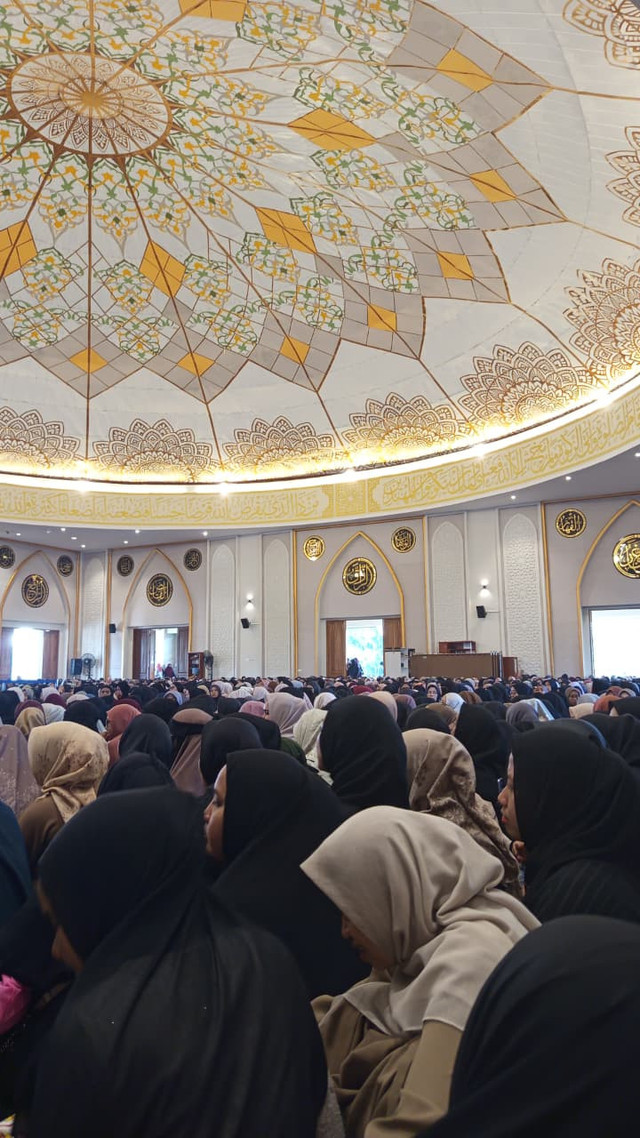 Gambar diambil dari foto pribadi ketika pengajian