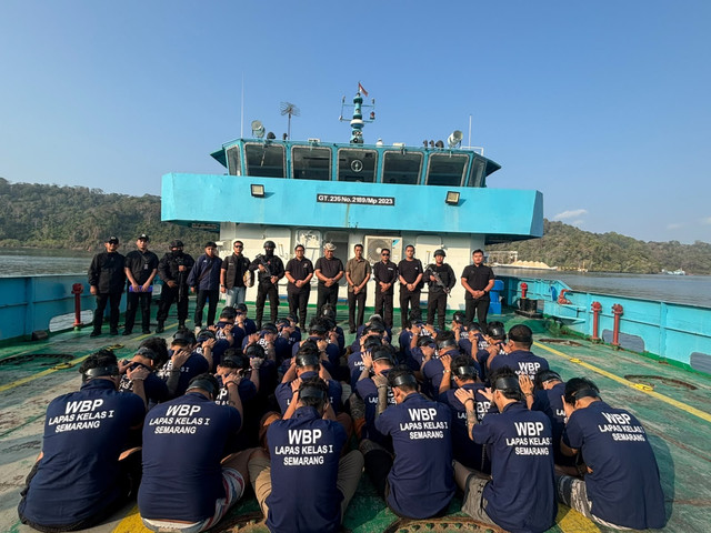 Sebanyak 36 warga binaan di Lembaga Pemasyarakatan (Lapas) Kelas I Semarang dipindahkan ke Lapas Nusakambangan, Selasa (13/10/2026). Foto: Dok. Istimewa