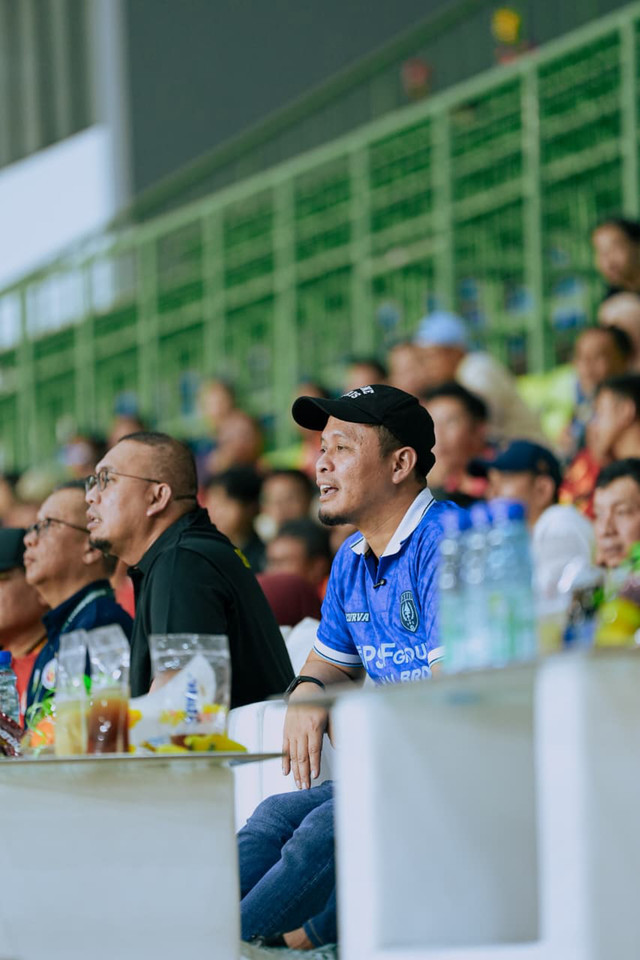 Wali Kota Pekanbaru Agung Nugroho sambut positif keberhasilan PSPS Pekanbaru pimpin klasemen sementara Liga 2 dengan 12 poin usai taklukkaan PSMS Medan 2-1, Senin (12/10/2026). Foto: Dok. Diskominfo Pekanbaru