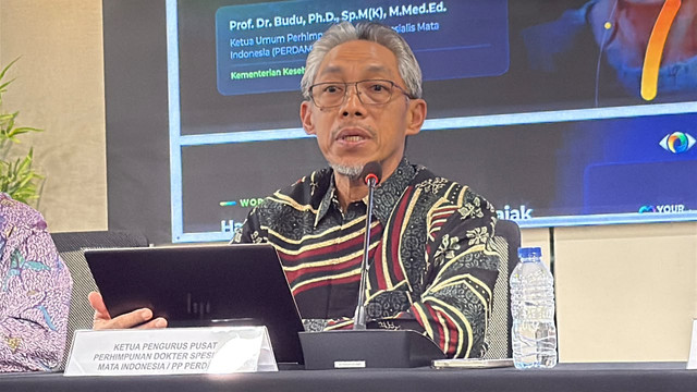 Ketua Umum PP PERDAMI Prof. Budu dalam agenda Hari Penglihatan Sedunia 2026 di Kementerian Kesehatan, Jakarta Selatan, Selasa (13/10/2026). Foto: Zahira Hilman/kumparan