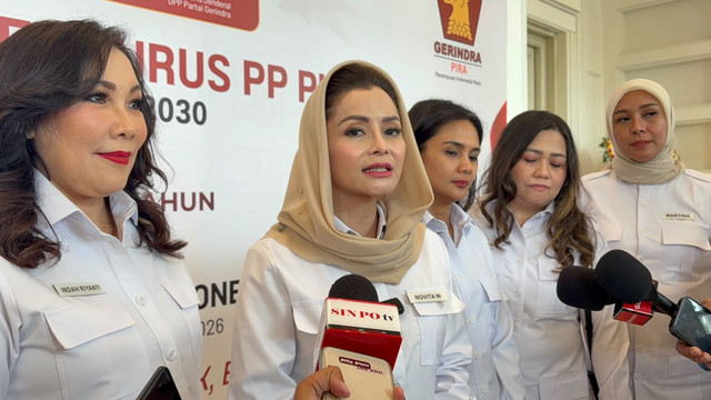 Ketua Umum PP PIRA Novita Wijayanti dalam Pelantikan Pengurus PP PIRA Periode 2025-2040 dan HUT ke-18 PIRA dengan tajuk "Pira Peduli, Kompak, Bergerak, Berdampak" di Kebayoran Baru, Jakarta Selatan, Selasa (13/10/2026). Foto: Nauval Pratama/kumparan