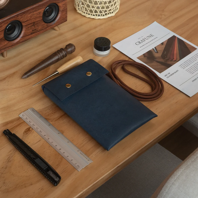 Workshop leather crafting di Crafune. Foto: Dok. Crafune