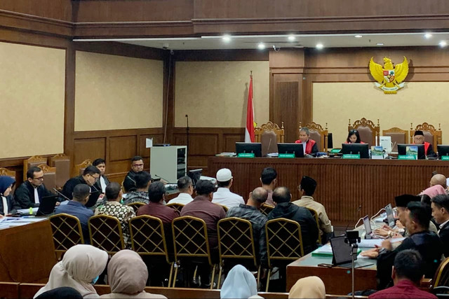 Sejumlah saksi yang dihadirkan dalam sidang lanjutan kasus korupsi pengaturan kuota haji 2023-2024 yang menjerat eks Menteri Agama Yaqut Cholil Qoumas di Pengadilan Tipikor Jakarta, Selasa (13/10/2026). Foto: Nabilah Siti/kumparan