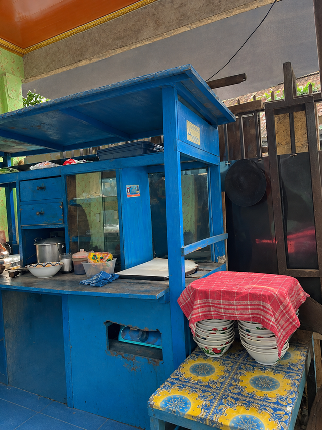 Potret Pribadi, Tempat Usaha Mie Ayam (29/09/2026)