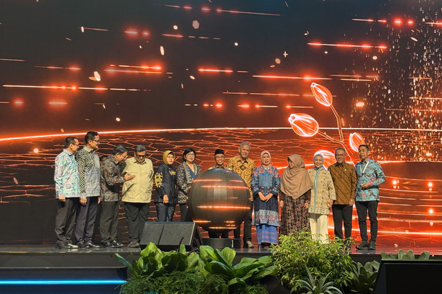 Pembukaan Indonesia Sharia Economic Festival (ISEF) di JCC, Jakarta, Rabu (14/10/2026). Foto: Muhammad Fhandra/kumparan