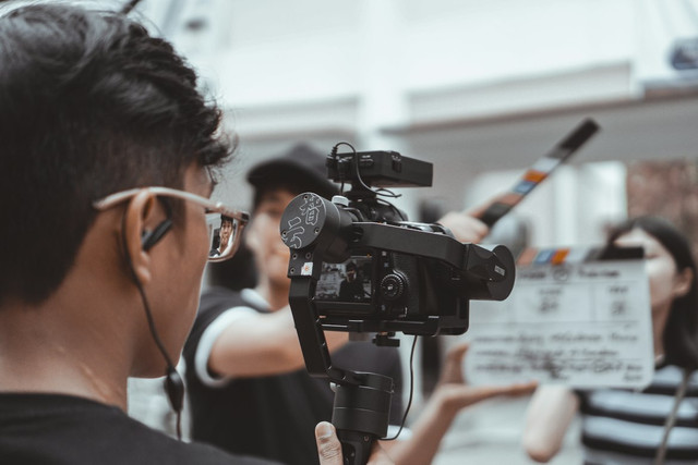 Ilustrasi daftar pemain sinetron Terbaik Itu Kamu RCTI, foto: Unsplash/Lisanto 李奕良