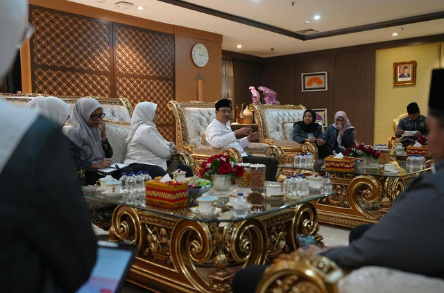Mensos Gus Ipul ajak PP IPNU dan PP IPPNU dukung Gerakan Nasional Peduli Tetangga sebagai Agen Perlinsos Digital dalam audiensi di Jakarta, Selasa (13/10/2026). Foto: Kemensos RI