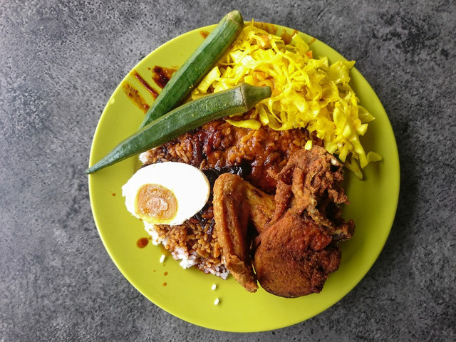 Ilustrasi nasi kandar di Singapura. Foto: Shutterstock