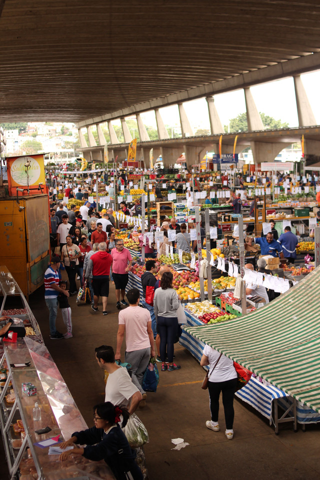 Ilustrasi suasana aktivitas jual beli di pasar. Foto: Marcelo Lemes/Pexels.