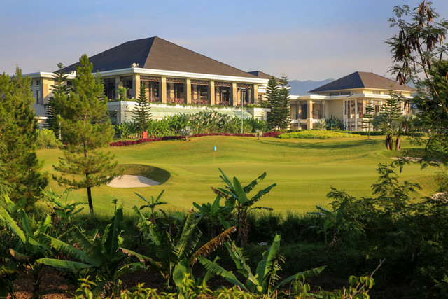 Parahyangan through tress. Foto: Dok. KBP