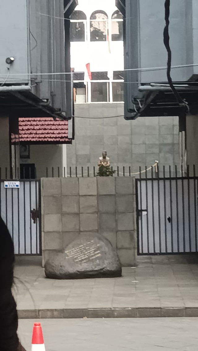 Tampak depan Monumen Penjara Banceuy (Foto: Dok.Pribadi 21/09/26)