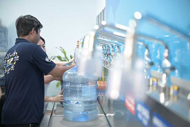 Pilihan baru air minum isi ulang dengan teknologi Reverse Osmosis atau RO di depo BIRU". Foto: Dok. Istimewa