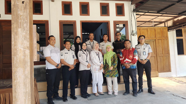 Foto Kegiatan Pendidikan dan Pelatihan Koperasi Tingkat Dasar bagi Pengurus Baru KPPDK Rutan Kelas IIB Wates (Sumber: Humas Rutan Wates)
