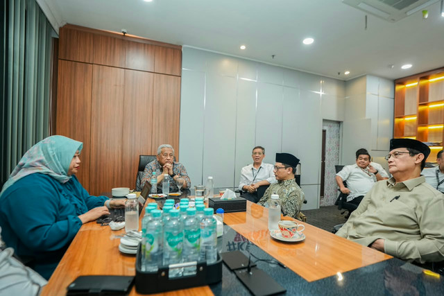 Ketua Pansel Mohammad Nuh umumkan 69 dari 101 peserta lolos Tes Objektif Berbasis Komputer (TOBK) calon anggota KND periode 2026-2031 yang dilanjutkan uji publik pada November mendatang di Jakarta, Rabu (14/10/2026). Foto: Kemensos RI