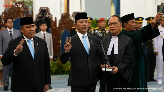 Pelantikan Wamenhan Yusuf Jauhari dan Wamenhan Richard Tampubolon di Istana Negara, Jakarta, Kamis (15/10/2026). Foto: YouTube/ Sekretariat Presiden
