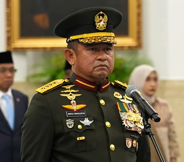 Maruli Simanjuntak dilantik sebagai Wakil Panglima TNI, Kamis (15/10/2026). Foto: YouTube/ Sekretariat Presiden