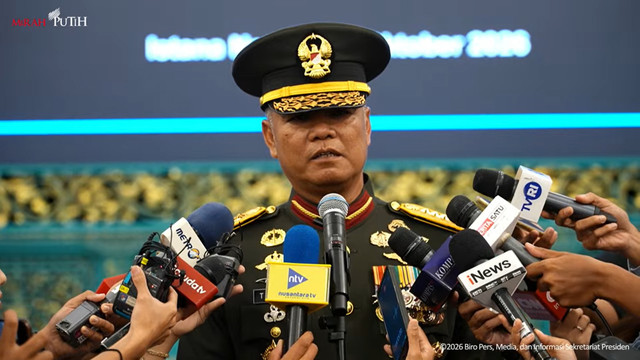 KSAD Jenderal TNI Tandyo Budi Revita usai pelantikan di Istana Negara, Jakarta, Kamis (15/10/2026). Foto: YouTube/ Sekretariat Presiden