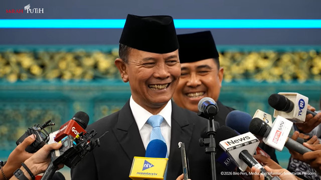 Wamenhan Richard Tampubolon usai dilantik di Istana Negara, Jakarta, Kamis (15/10/2026). Foto: YouTube/ Sekretariat Presiden
