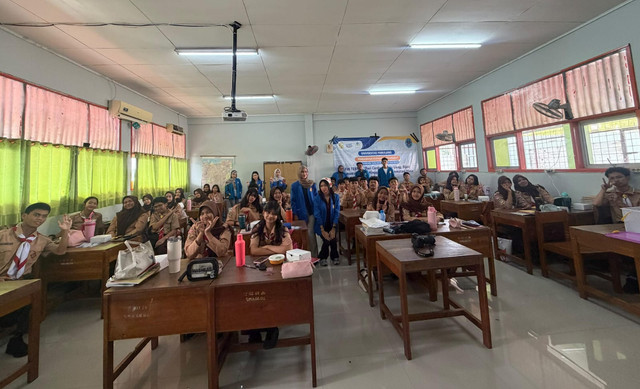 Kegiatan Tim PKM Universitas Pamulang di SMAN 66 Jakarta, Sumber: Dok. Pribadi