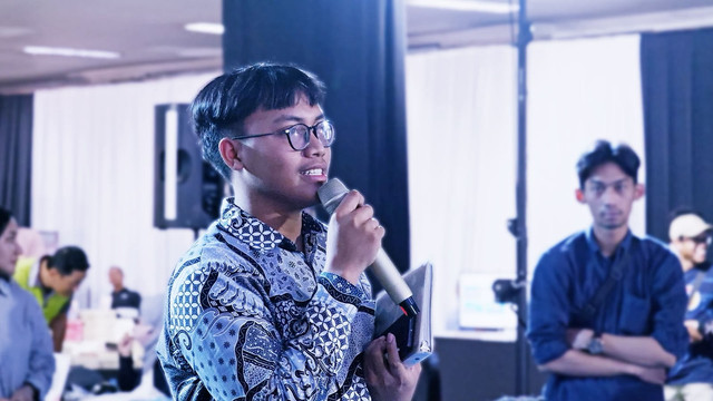 Takut Bicara di Depan Umum? Kenali Cara Menjadi Public Speaker yang Percaya Diri
