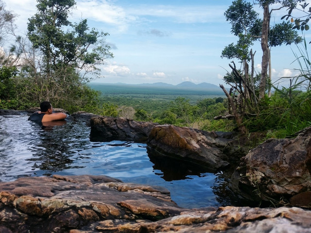 Dok. Pribadi / Jacuzzi Alami di Gunung Kubing, Membalong 