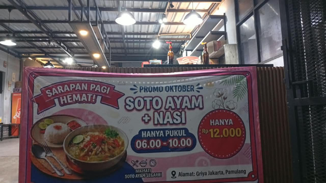 Spanduk usaha warkop cora yang menjadi contoh UMKM dalam artikel ini. (Sumber: Dokumen pribadi)