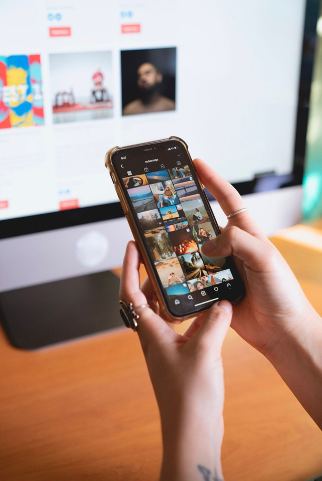 Ilustrasi algoritma media sosial membuat para pengguna terkena bubble filter. Sumber: pexels.com