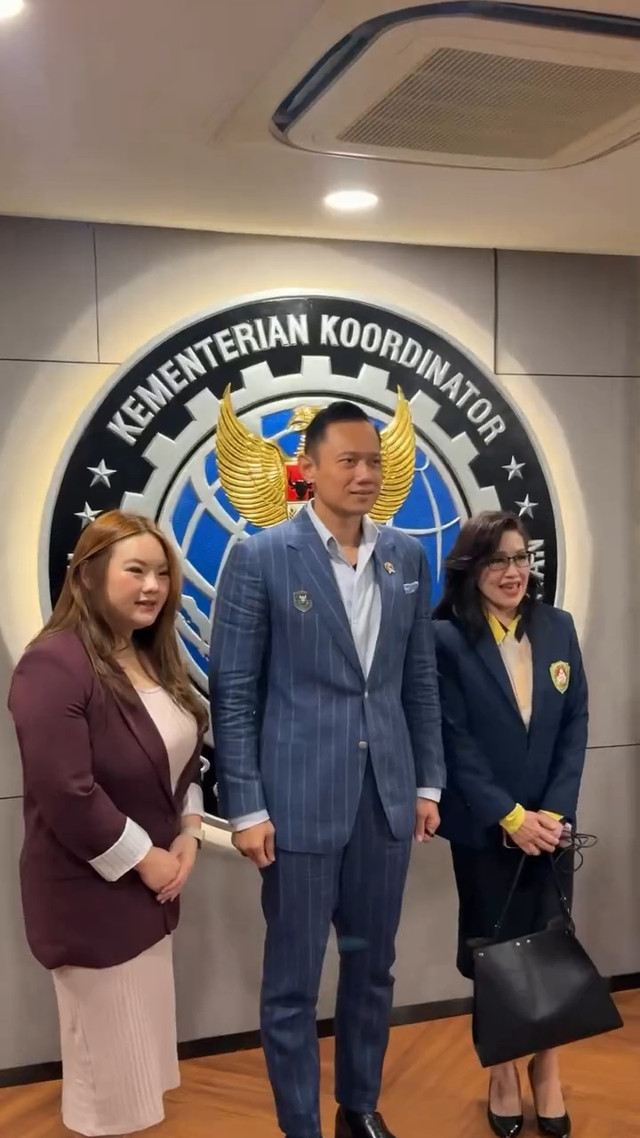 Menko IPK Agus Harimurti Yudhoyono (AHY) bersama jajaran pengurus Persatuan Tinju Amatir Indonesia (PERTINA). Foto: Instagram @agusyudhoyono
