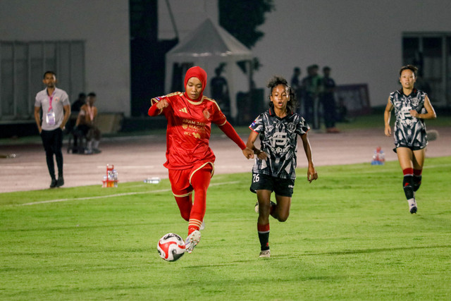 Pertandingan antara Persija Jakarta Wanita vs FC Bekasi City Wanita dalam Liga Wanita Indonesia 2026/2027 di Stadion Madya, Jakarta, Minggu (18/10/2026). Foto: Jamal Ramadhan/kumparan