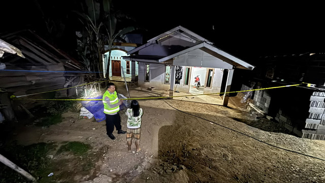 Polisi mendatangi TKP duel dua pria gegara rebutkan pacar di Kendal, Jawa Tengah. Foto: Dok. Istimewa