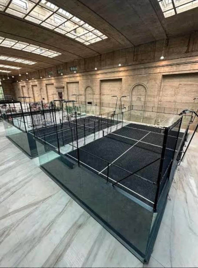 Lapangan Padel Indoor. Sumber: Dokumentasi Pribadi