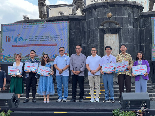 Acara puncak Bulan Inklusi Keuangan (BIK) 2026 dan Financial Expo yang diadakan di Monumen Serangan Umum 1 Maret, Yogyakarta, Minggu (18/10). Foto: Pandangan Jogja/Resti Damayanti.