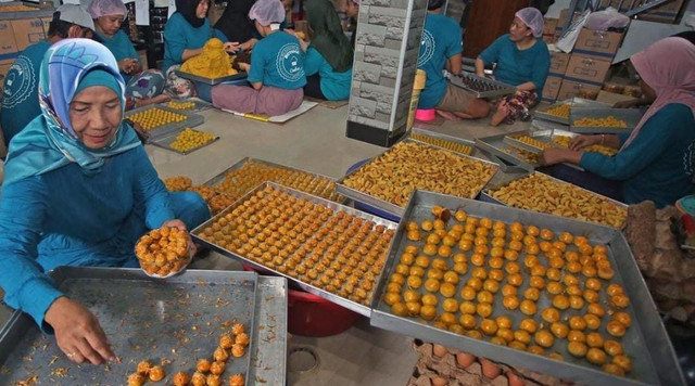 Sumber Foto: Kompasiana - Kue Kacang Mbak Sri dari Tegalwaru, Jember