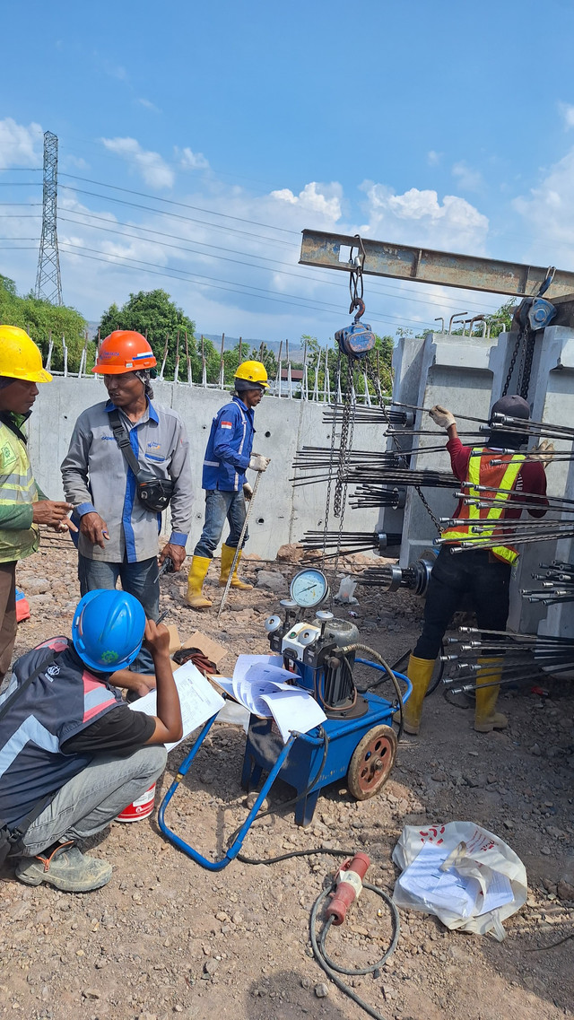Penerapan K3 di Lingkungan Kerja (Sumber: Dokumentasi Pribadi)