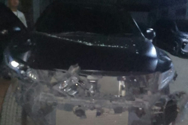 Penampakan mobil yang menabrak pejalan kaki hingga tewas di Mampang, Jakarta Selatan. Foto: Dok. Istimewa