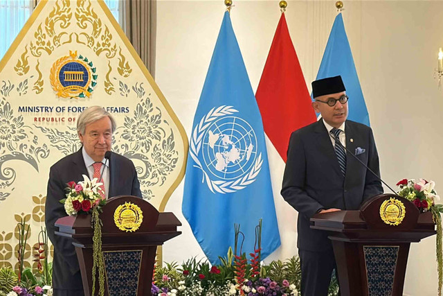 Menlu Arrmanatha Christiawan Nasir (Tata) bertemu Sekjen PBB Antonio Guterres dalam agenda Foreign Policy Circle Talks di Gedung Pancasila, Jakarta, Senin (19/10/2026). Foto: Zahira Hilman/kumparan