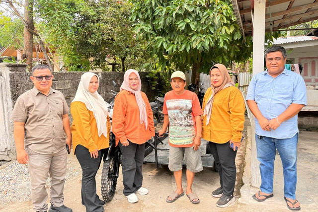 Wakil Ketua Komisi VI DPR RI dari Fraksi Gerindra, Andre Rosiade kembali menunjukkan kepeduliannya terhadap pelaku usaha mikro, kecil, dan menengah (UMKM). Foto: Dok. Istimewa
