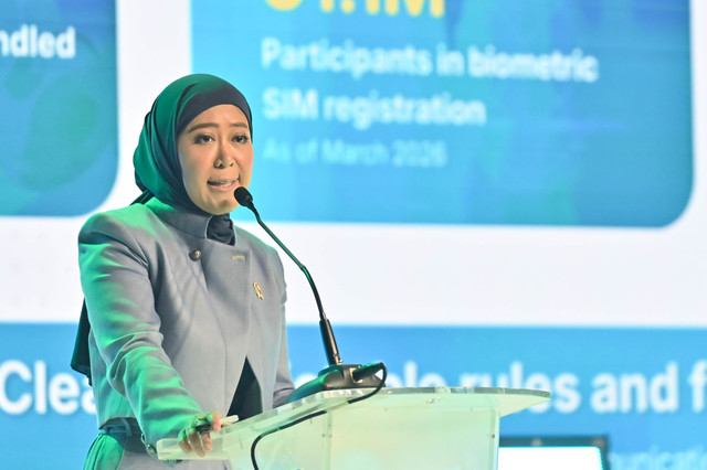 Menteri Komunikasi dan Digital Meutya Hafid menyampaikan sambutan saat pembukaan Bali Tech Week (BTW) 2026 di Sanur, Denpasar, Bali, Senin (19/10/2026). Foto: Fikri Yusuf/ANTARA FOTO
