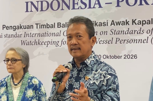 Menteri Kelautan dan Perikanan Sakti Wahyu Trenggono dalam konferensi pers di Gedung Mina Bahari IV, Kantor KKP, Jakarta, Selasa (20/10/2026). Foto: kumparan/Zulfa Salman