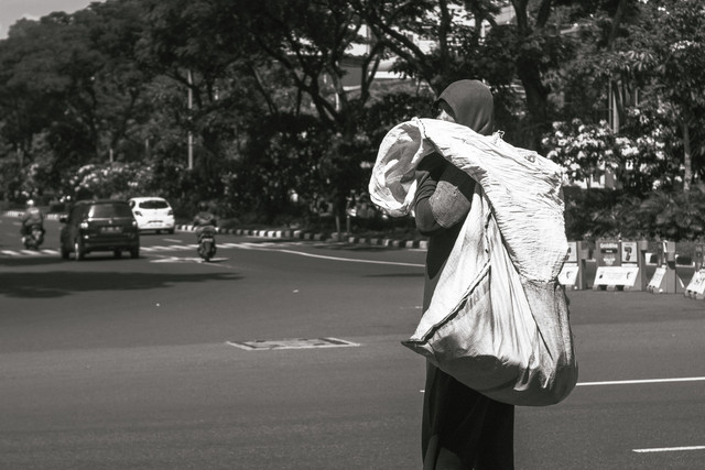 gambar ilustrasi kemiskinan sumber: https://images.pexels.com/photos/37041735/pexels-photo-37041735.jpeg