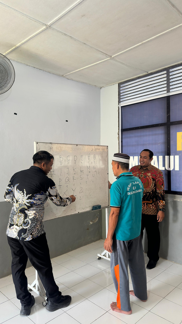 kegiatan pembelajaran baca tulis kepada warga binaan