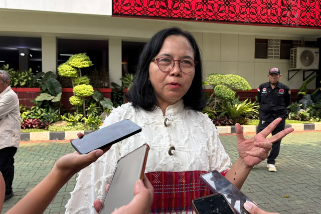 Ketua DPP PDIP sekaligus Wakil Ketua Komisi X DPR MY Esti Wijayati di Sekolah Partai PDIP, Lenteng Agung, Jakarta Selatan, Rabu (21/10/2026). Foto: Nasywa Athifah/kumparan