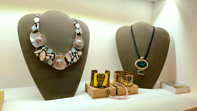 Brand produk perhiasan, Artistica Jewelry. Foto: Kartika Tyas/kumparan