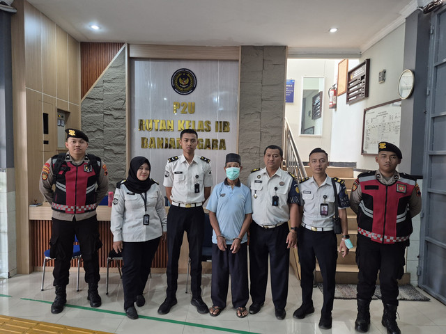 Komitmen Pelayanan Kesehatan, Rutan Banjarnegara Dampingi WBP Jalani Pemeriksaan