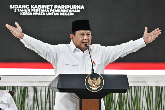 Presiden Prabowo Subianto memimpin Sidang Kabinet Paripurna di Istana Kepresidenan, Jakarta, Rabu (21/10/2026). Foto: Bayu Pratama S/ANTARA FOTO